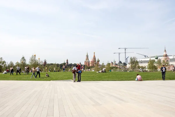 Rosja, Moskwa: Zaryadye krajobrazu parku — Zdjęcie stockowe