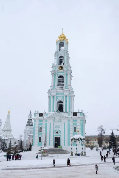 Sergiev Posad, Rusland: 10 December 2016. Heilige Drievuldigheid-St. Sergi — Stockfoto