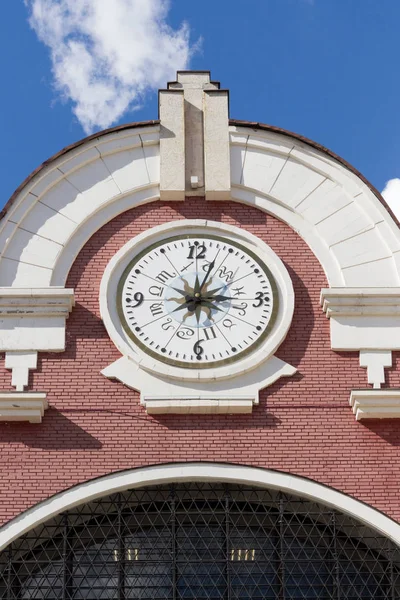 Moskau Russland April 2018 Eine Uhr Der Fassade Des Moskauer — Stockfoto