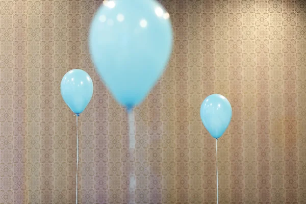 Blå ballonger i restaurant – stockfoto