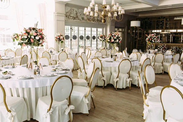 Hermoso interior del restaurante para la boda — Foto de Stock