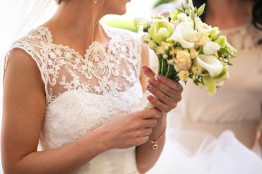 Narin gelin düğün buket tutar 