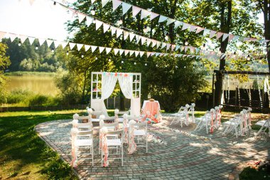 Düğün masada süslemeleri