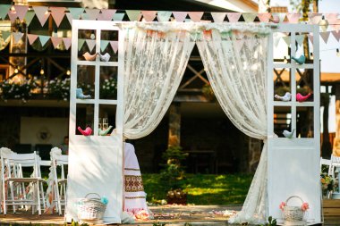 Düğün masada süslemeleri