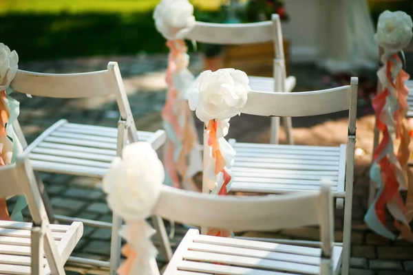 The wedding table on the ceremony — Stock Photo, Image