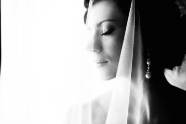 hassasiyet gelin peçe altında