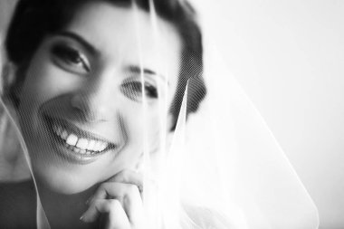 hassasiyet gelin peçe altında