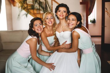  Nedime gelin kucaklayan 