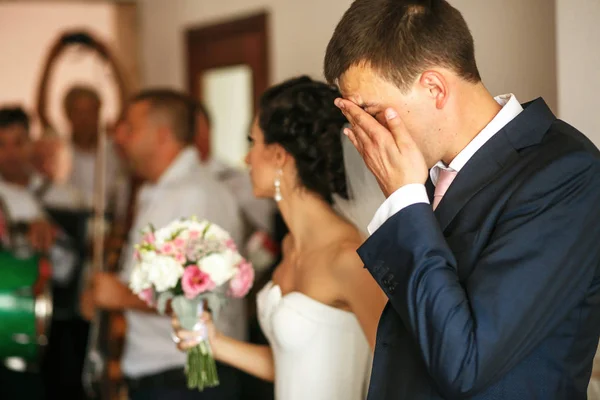 O lindo casal apaixonado — Fotografia de Stock