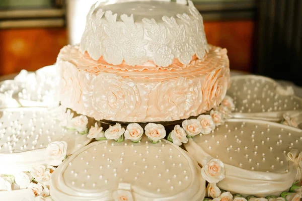美しい結婚式のケーキ — ストック写真