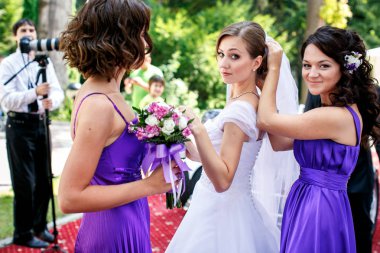 Nedime gelin bir çekim için hazır olun