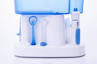 Evrensel oral irrigator ağız boşluğu