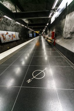 Stockholm, İsveç - 22 Mayıs, 2014. Stockholm, İsveç'te metro dekorasyon.