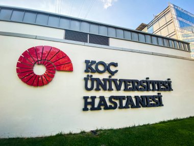 24 Ekim 2019. Hindi. İstanbul. Üniversite Hastanesi Koch. Yeni modern mimarlık hastanesi kliniğinin yüzü. Tema tıp sağlığı. Sigorta şirketi. Türkiye 'de bir hastane. İstanbul Kliniği