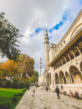 Süleyman Camii. Suleymaniye Camii. Minaret, marmara. Süleyman Camii Dış Hatları 29 Ekim 2019, İstanbul. Süleyman Camii İstanbul 'un en güzel camii