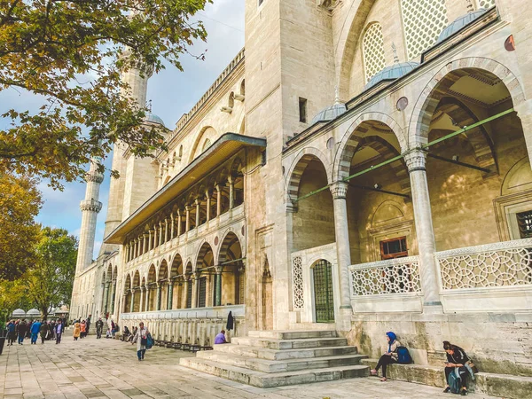 Mesquita Suleymaniye. Suleymaniye Camii. Minarete, Mármara. Mesquita Sulaymaniye Exterior Turquia 29 de outubro de 2019, Istambul. Suleymaniye Camii A mais bela mesquita de Istambul — Fotografia de Stock