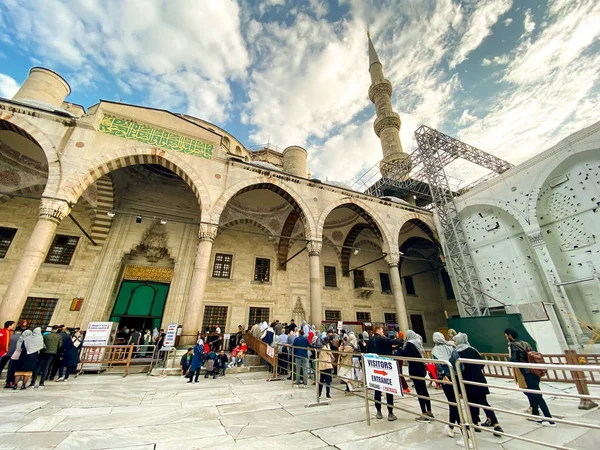 Σουλτάνος Ahmet Camii, Κωνσταντινούπολη. Μπλε Τζαμί τούρκικο islamic ορόσημο με έξι μιναρέδες. Θέμα Ισλάμ και Πίστης. Τουρκία, Κωνσταντινούπολη 28 Οκτωβρίου 2019 — Φωτογραφία Αρχείου