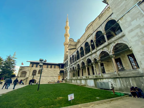 Sultão Ahmet Camii, Istambul. Azul mesquita turca marco islâmico com seis minaretes. Tema do Islã e Fé. Turquia, Istambul 28 de outubro de 2019 — Fotografia de Stock