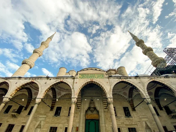 Sultão Ahmet Camii, Istambul. Azul mesquita turca marco islâmico com seis minaretes. Tema do Islã e Fé . — Fotografia de Stock