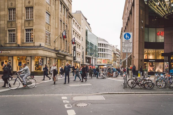 2018 City Shopping Street 2018 Dusseldorf Germany 유럽에서의 쇼핑의 도르프에 — 스톡 사진