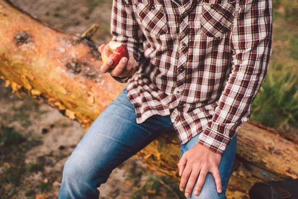 Man Eating Apple Hiking Trip Forest Hiker Taking Break While — Stock Photo, Image