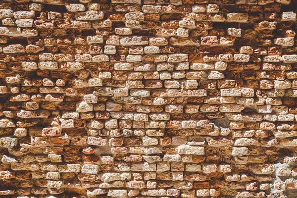 Eski Tuğla Duvar Dokusu Yıpranmış Duvar Yüzeyi Pis Turuncu Tuğla — Stok fotoğraf