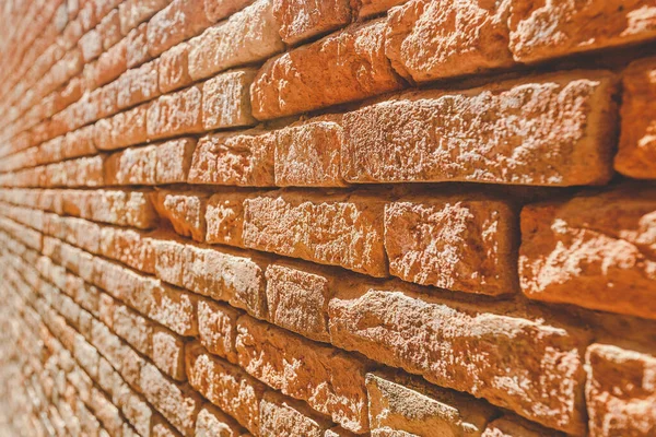Gamla Tegelväggar Väderbevuxen Väggyta Grungy Orange Tegelvägg Röd Stenvägg Bakgrund — Stockfoto