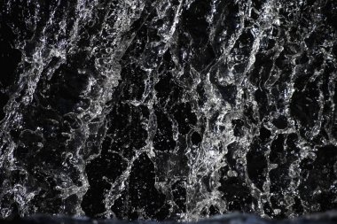 Uzak Doğu nehirlerinin bahar seli