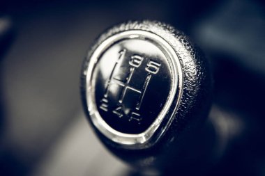 Tanıtıcı bir spor araba mekanik iletim