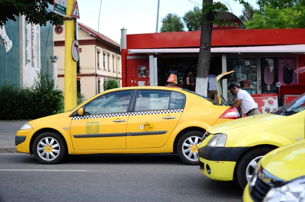 Rumänische Taxiwagen — Stockfoto