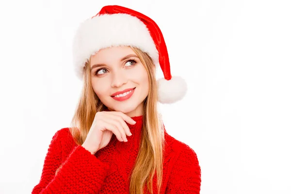 Ritratto di donna mentalità in cappello di Babbo Natale sognando regali — Foto Stock