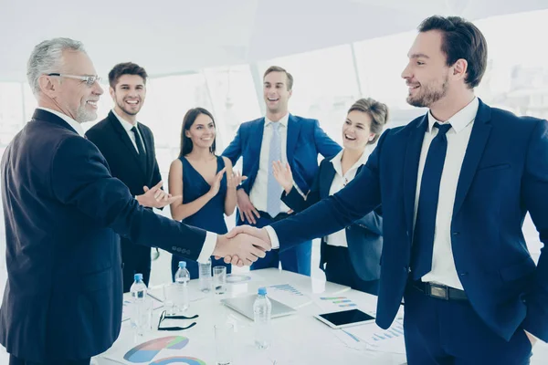 Happy businessmen shaking hands for successful resolving dispute — Stock Photo, Image
