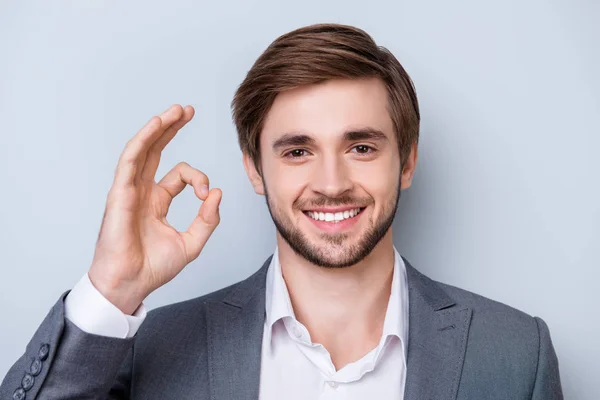 Close up portrait of successful smiling handsome young man in fo — Stock Photo, Image
