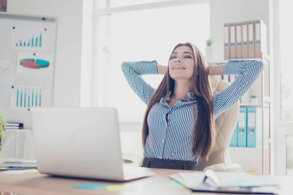 Vacation is soon! Successful relaxed girl is resting at her work — Stock Photo, Image