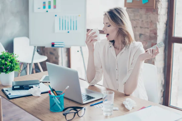 Concept of catching a cold and working. Exhausted young sick wom — Stock Photo, Image