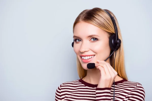 Wij hebben de beste service en zijn klaar om u te helpen meteen! — Stockfoto