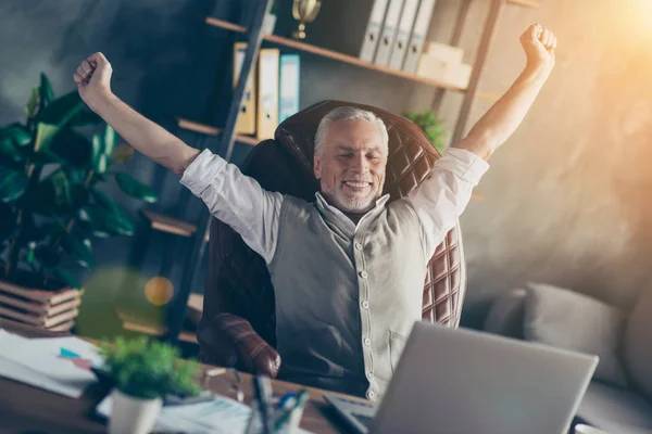 Personas freelancer empresario ejercicio vacaciones de la mañana — Foto de Stock