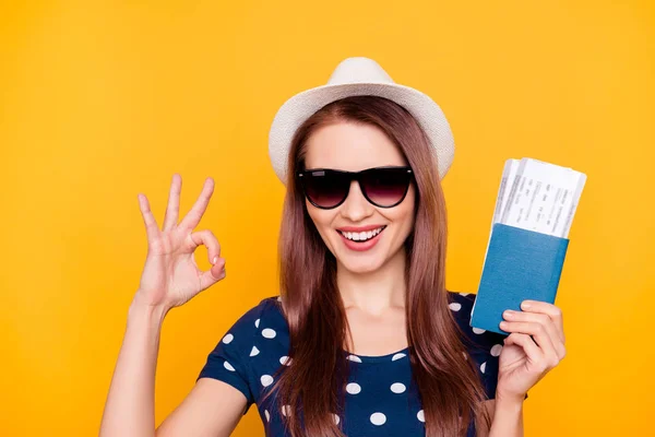 Nahaufnahme Porträt einer charmanten, hübschen, professionellen Tourneeoperette — Stockfoto