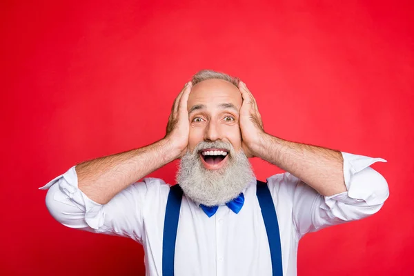 Alegre, lleno de felicidad, peluquero atractivo, estilista celebración — Foto de Stock