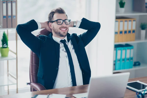 Vakantie mensen dau-off uitvoerende persoon succes leiderschap conce — Stockfoto