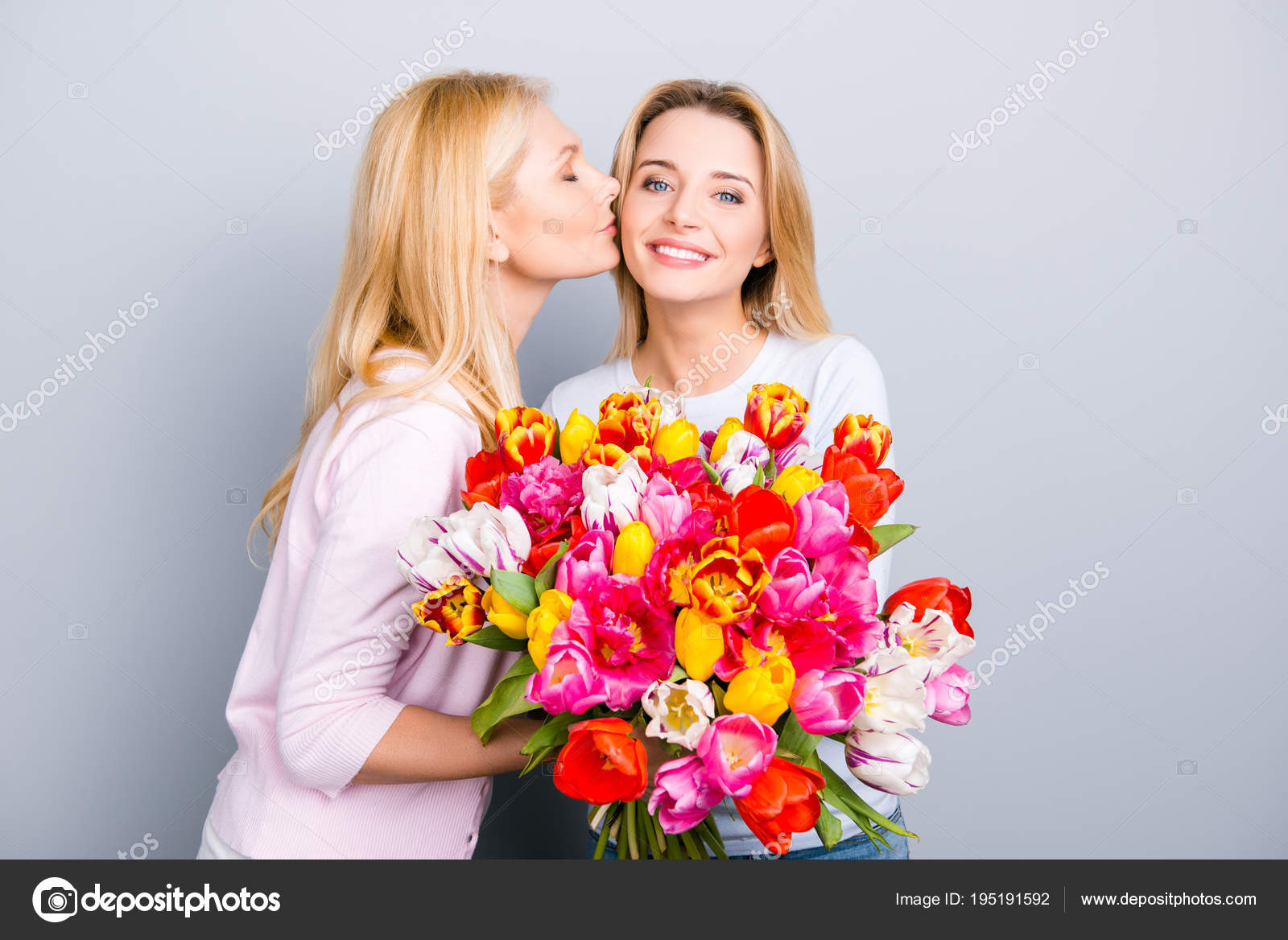 Смотреть Birthday Flowers: разговор о возрасте видео Смотреть Birthday Flowers: разговор о возрасте видео