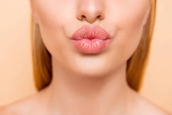 Air kiss for you. Close up cropped shot of femenine gorgeous cha — Stock Photo, Image