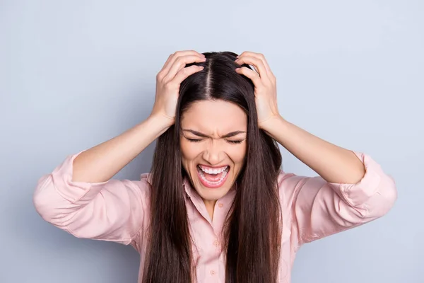 Retrato de loca loca con violenta reacción irritada, sho — Foto de Stock