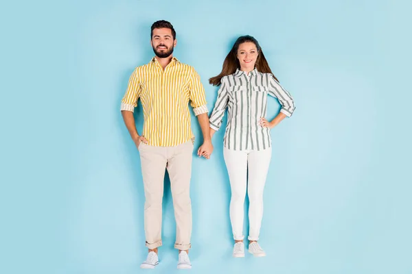 Visão superior acima de alto ângulo flat lay flatlay lie concept full length body size view of his he he she attractive couple isolated on bright vivid shine vibrant green blue turquesa color background — Fotografia de Stock