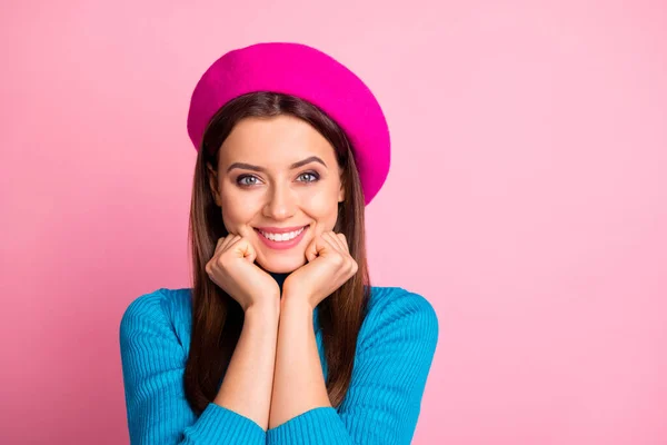 Close-up portrait of her she nice-looking attractive lovely lovable cheerful cheery glad sweet cute winsome brown-haired girl holiday weekend isolated over pink pastel color background — ストック写真