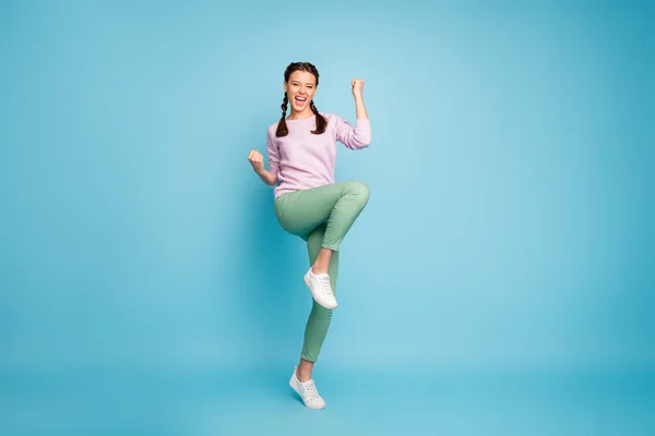 Full length body size view of her she nice attractive lovely cheerful cheery girl dancing having fun party good mood isolated bright vivid shine vibrant blue green teal turquoise color background — 图库照片
