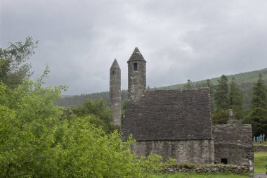 Glendalough yağmurlu gün
