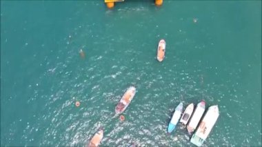 Sinek kameradan Adası'na karadan deniz yüzeyi teleferik teleferik sistemi için hor