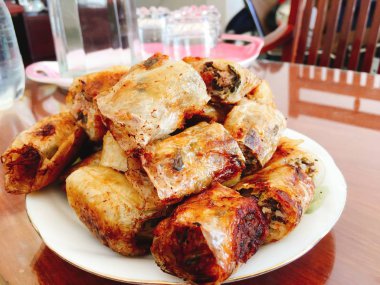 Tava Tet tatil için Vietnam'da Çin böreği