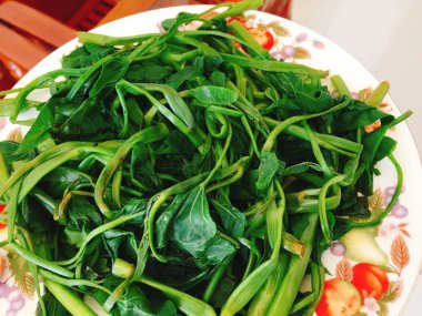 Rau muong veya haşlanmış Vietnamca sabah zafer sebze yemek